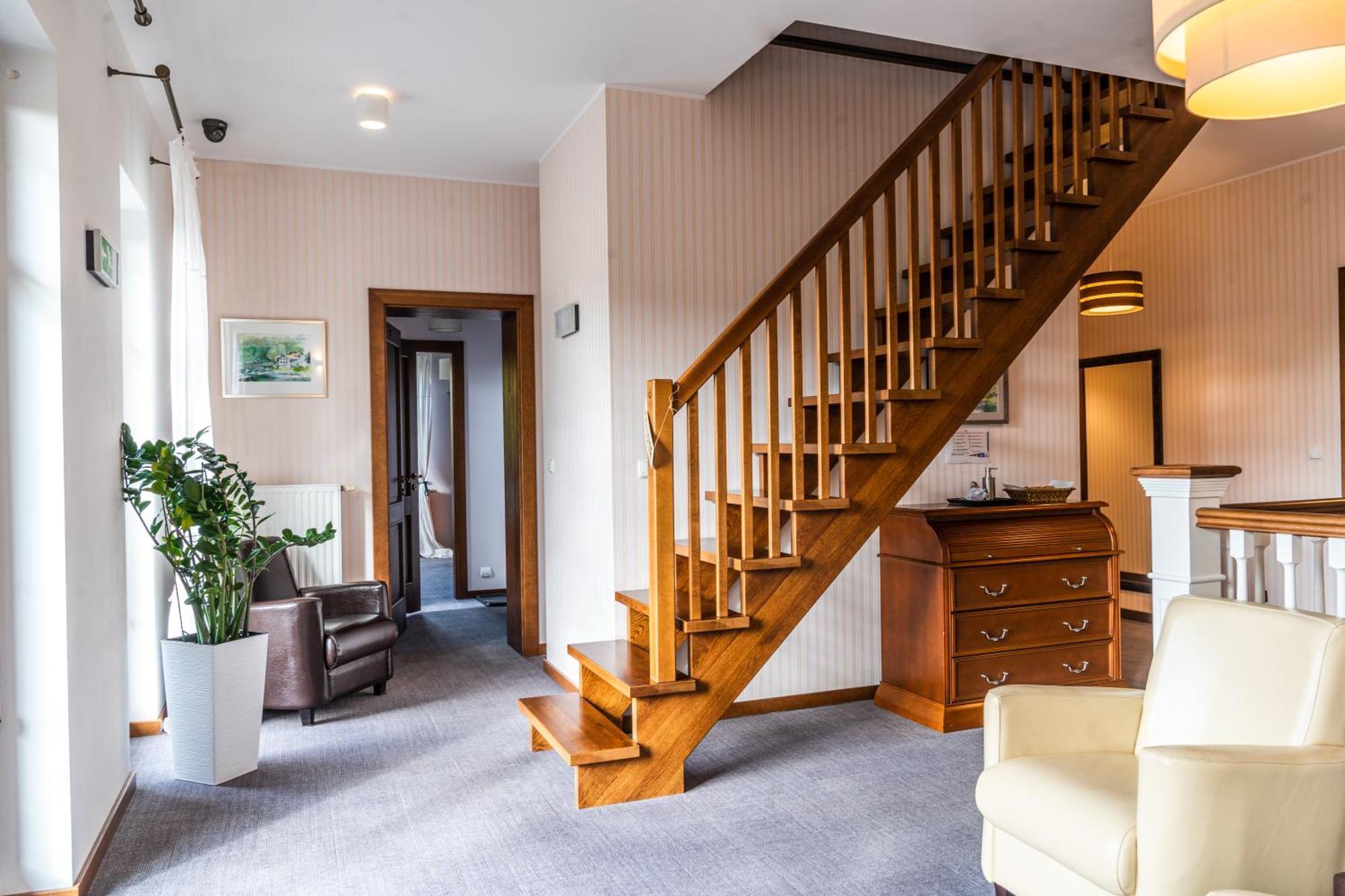 Biala Koszula Hotel Tleń Kültér fotó
