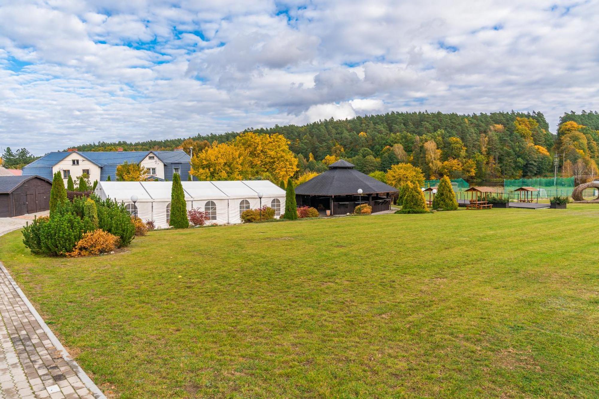 Biala Koszula Hotel Tleń Kültér fotó