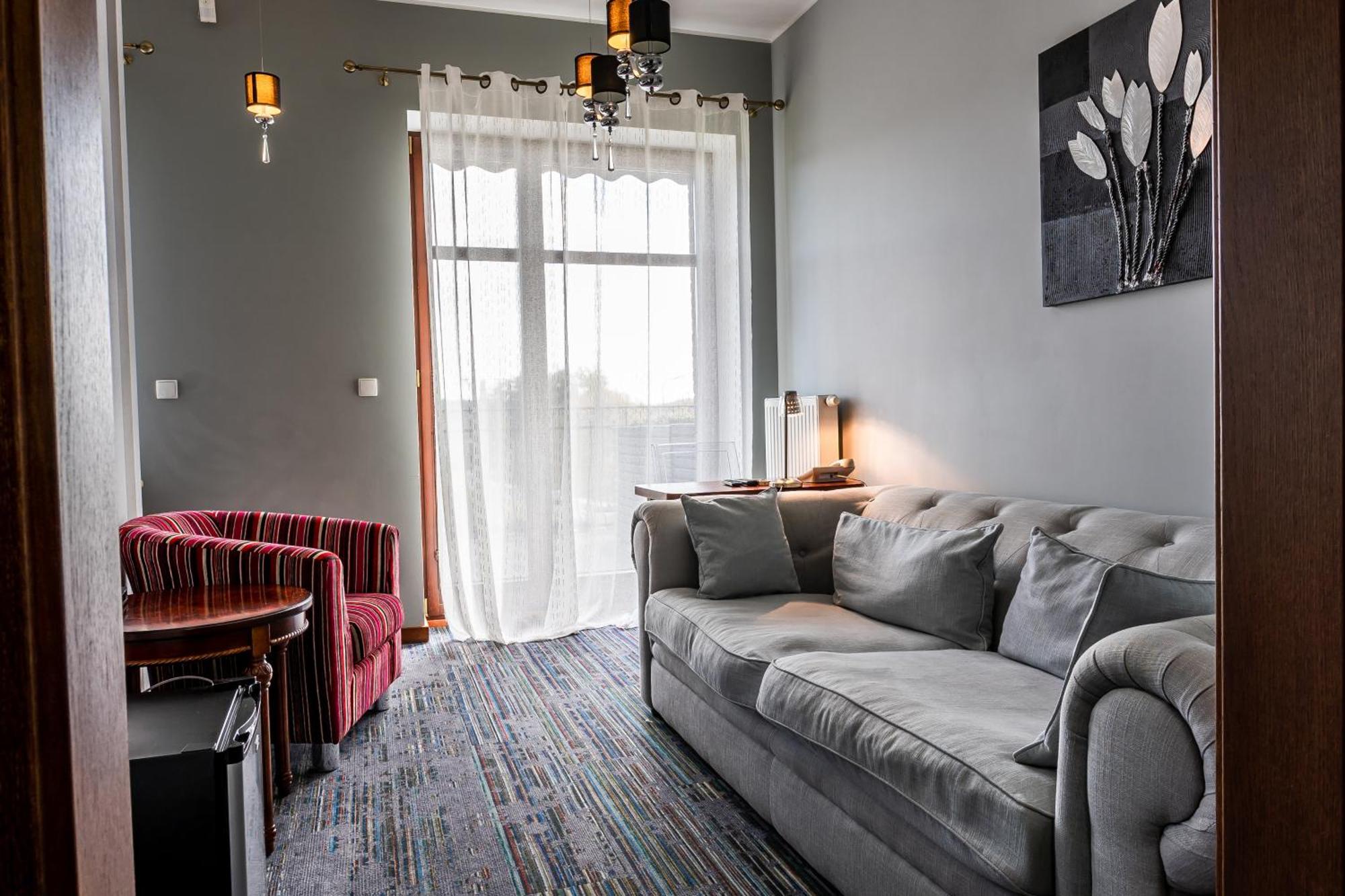 Biala Koszula Hotel Tleń Kültér fotó