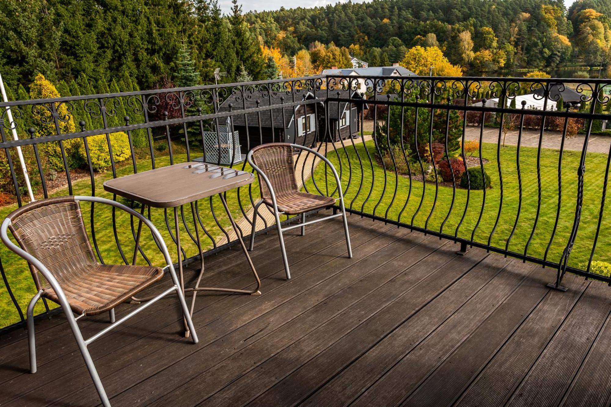 Biala Koszula Hotel Tleń Kültér fotó