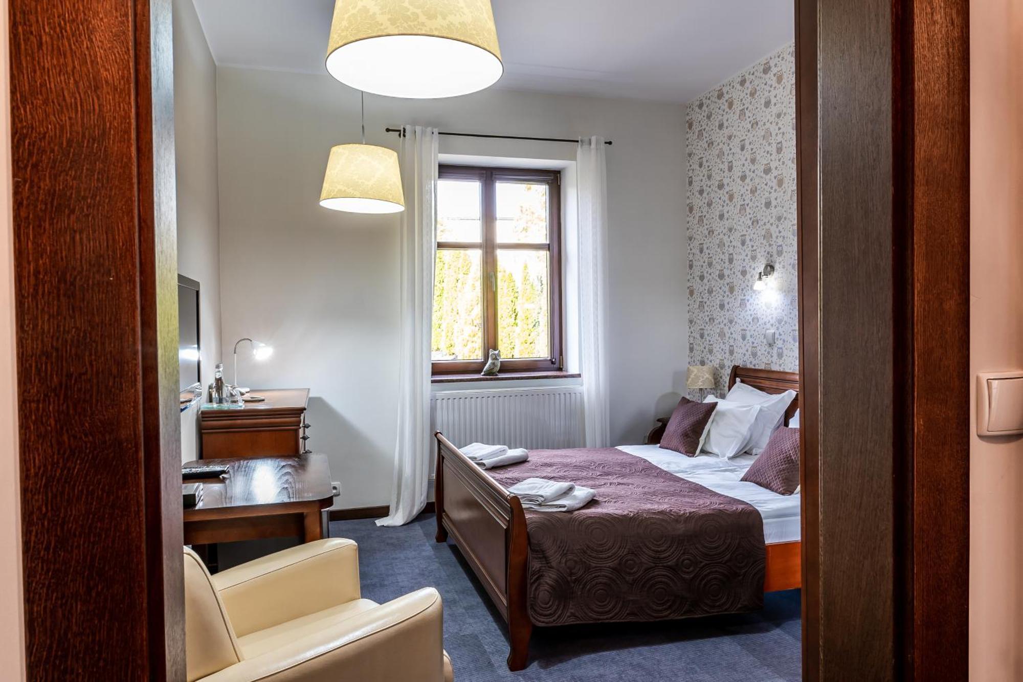 Biala Koszula Hotel Tleń Kültér fotó