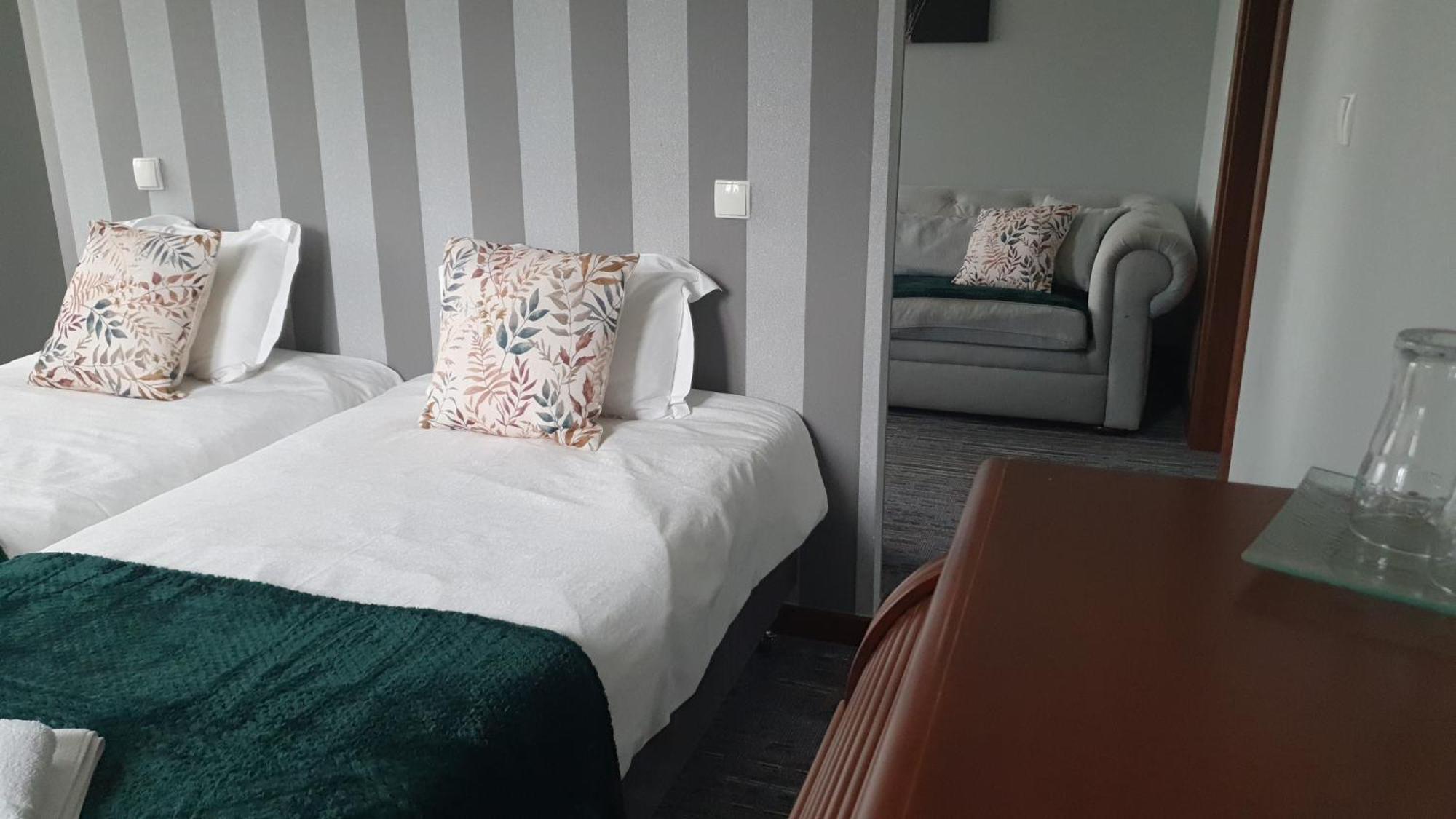 Biala Koszula Hotel Tleń Kültér fotó